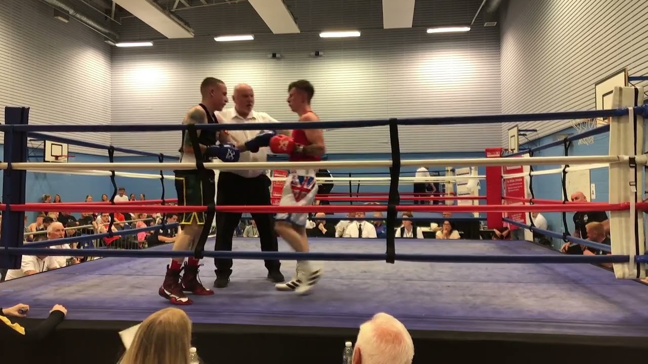 Zak Carhart (Dunston ABC) Vs Andrew Meichan (Noble Art)