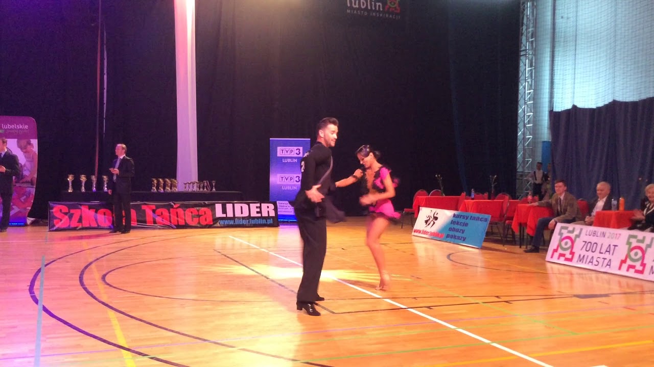 MICHAŁ KULESZA ADRIANNA ŁOJSZCZYK