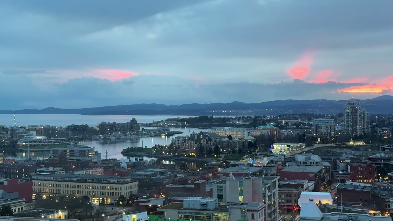 4K Sunset Reflections on the Water 