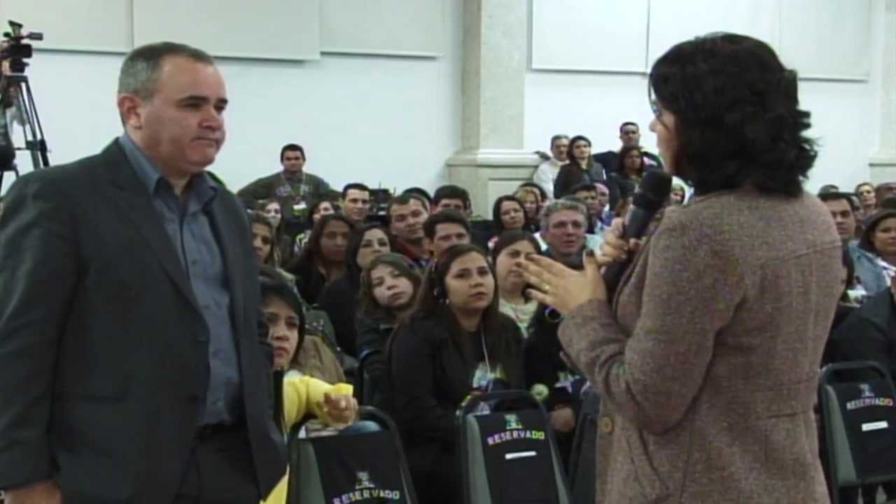 Ap. Bud Wright transmitindo o apostolado do Verbo da Vida para o Ap. Guto Emery
