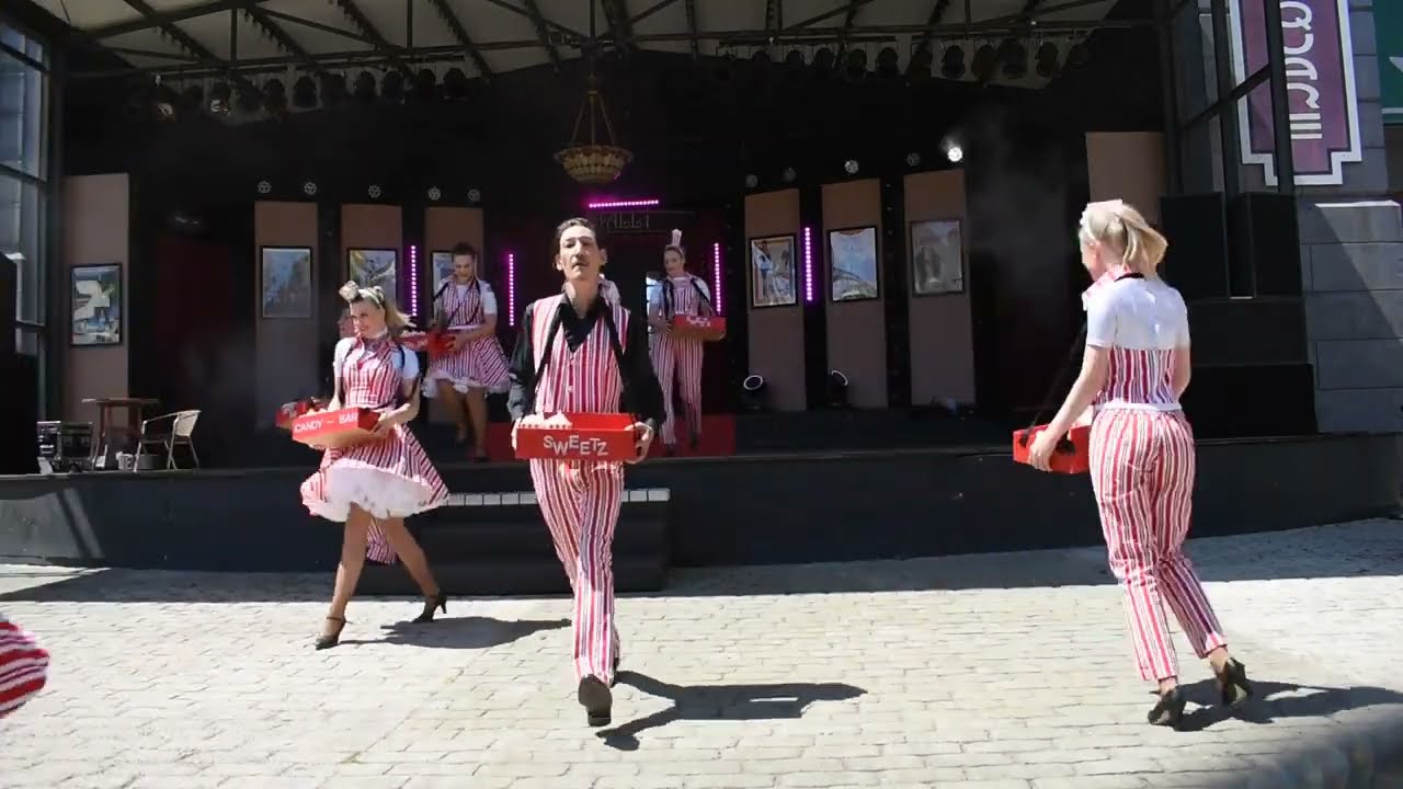 Movie Park Plaza Show Premiere 2022