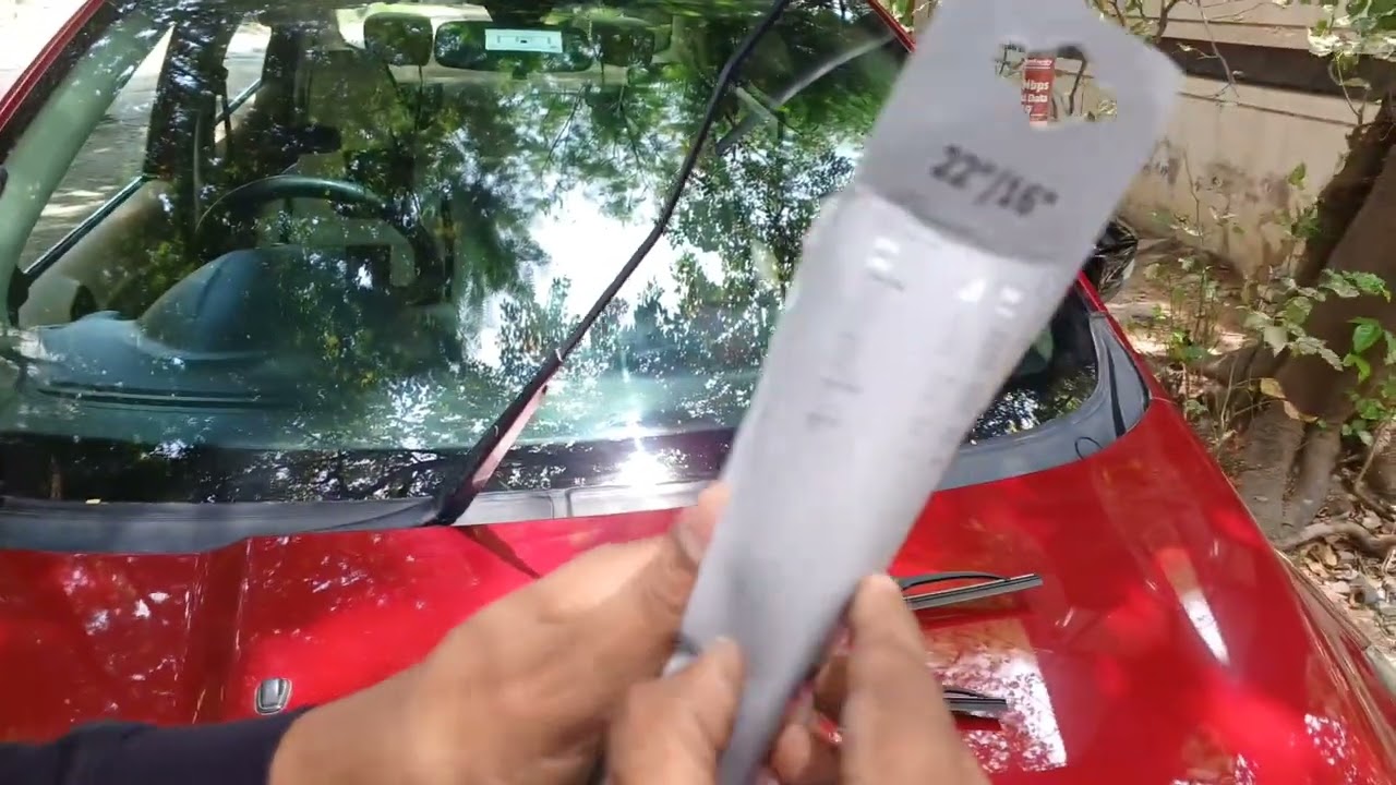 Wiper blade change in Ford Aspire