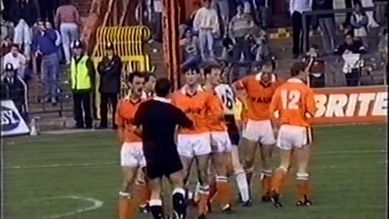 13-10-1990 Blackpool v Darlington