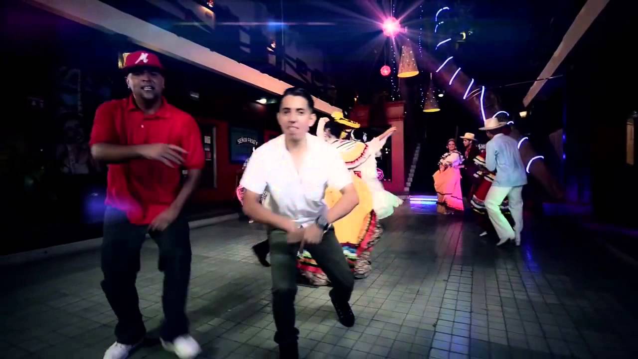 Saca La Ballena(Video Oficial)-Dany El Nise Ft Big Fuster & Dj Nhas 2015