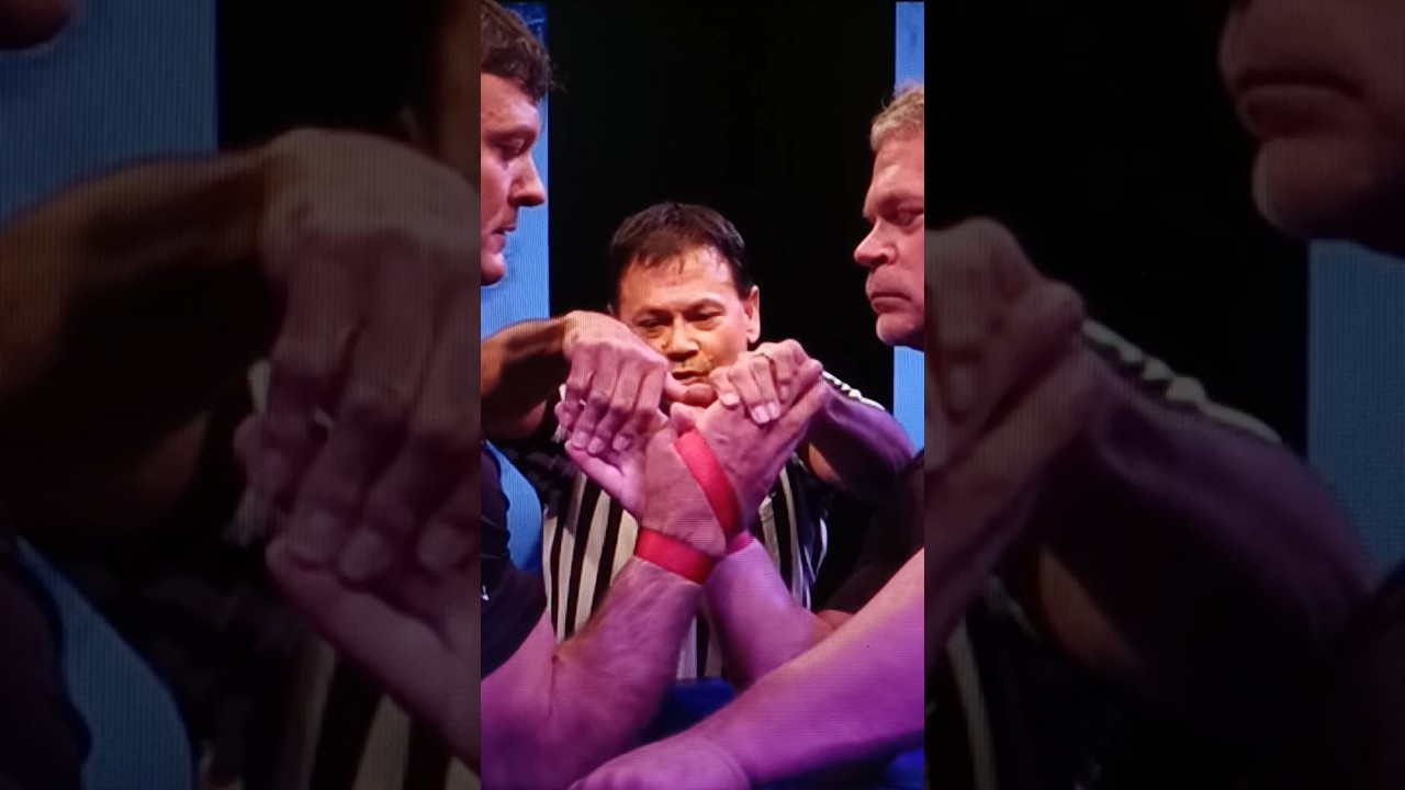 Devon Larratt vs John Brzenk 1st Round Epic Armwrestling Fight! 😱💪🏻🤯 #shorts #sports