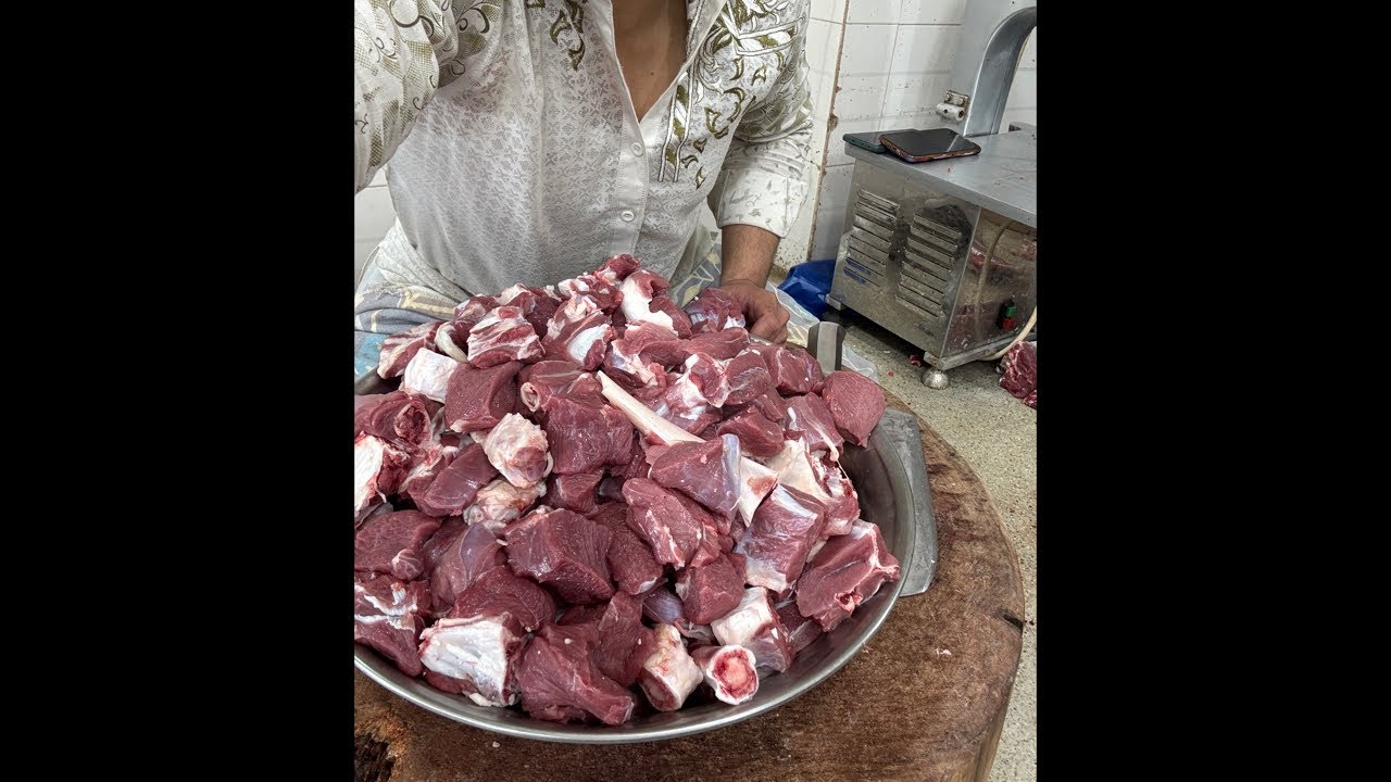 mutton cutting skills| amazing video|watch full|🇵🇰🐐🔪👍#meat #meatmarket #meatcuttingskills #viral