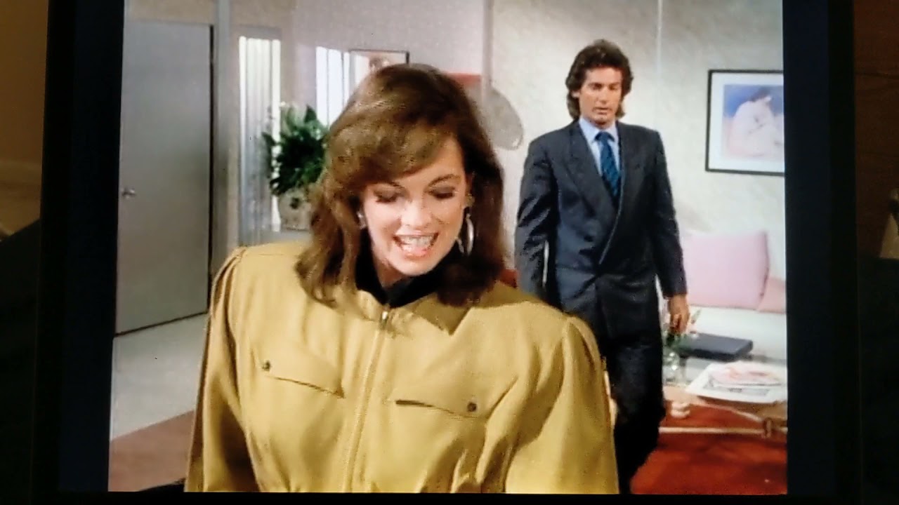 Sexual tension between Nicholas Pierce and Sue Ellen