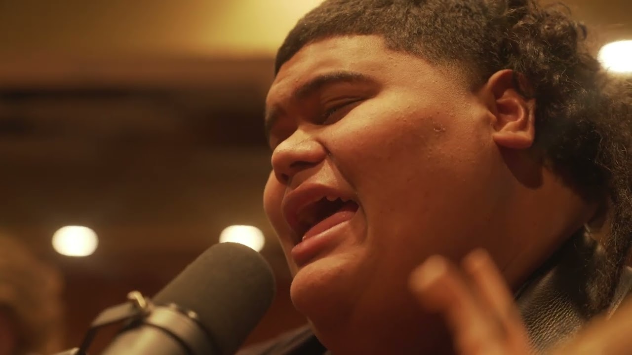 Iam Tongi - If I Could Only Fly (Official Acoustic Video)
