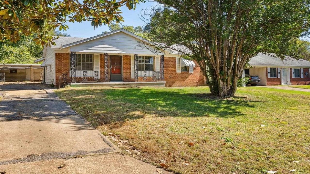 1818 VAUGHT, Southaven, MS Presented by Jordan Ray.