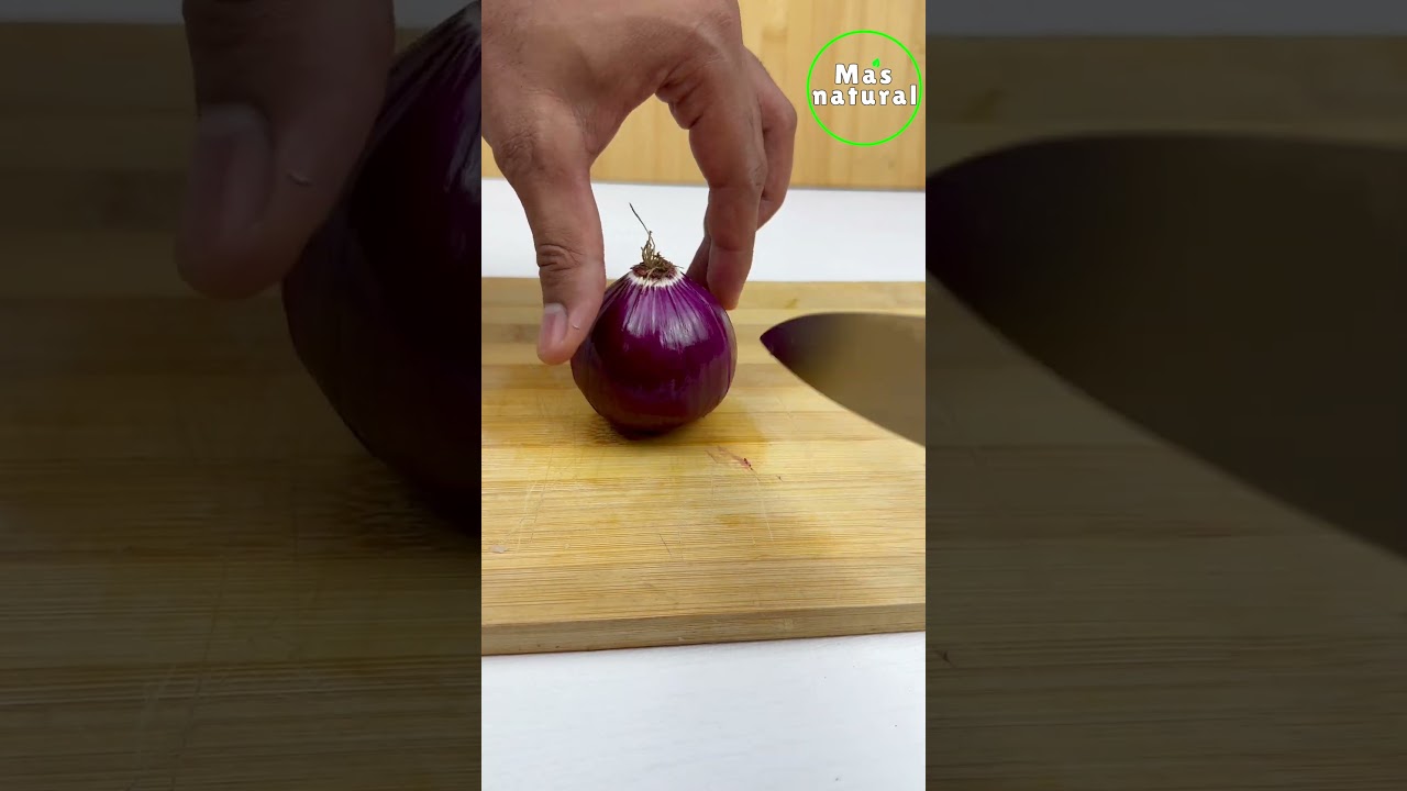 You peeled onions wrong your whole life.