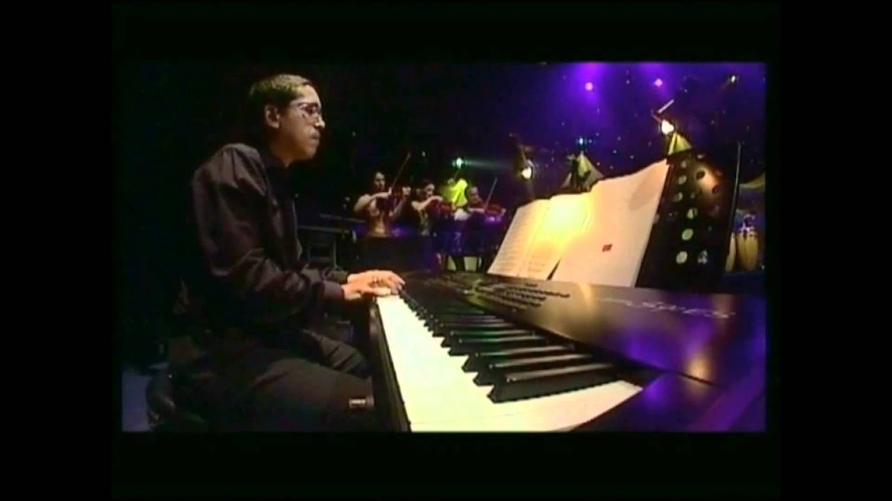 JOSE  LUIS PERALES 