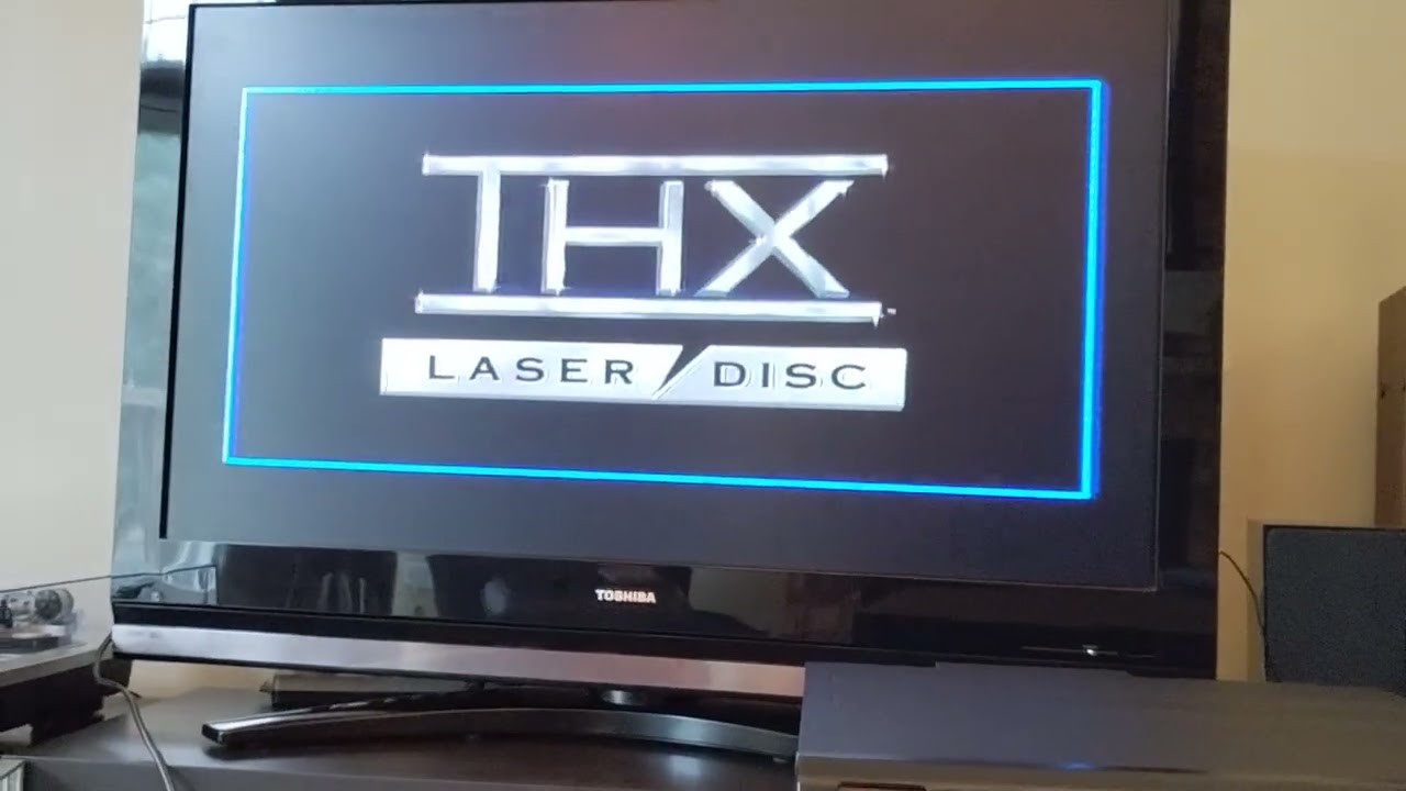 Pioneer CLD-V850 LaserDisc Player demonstration