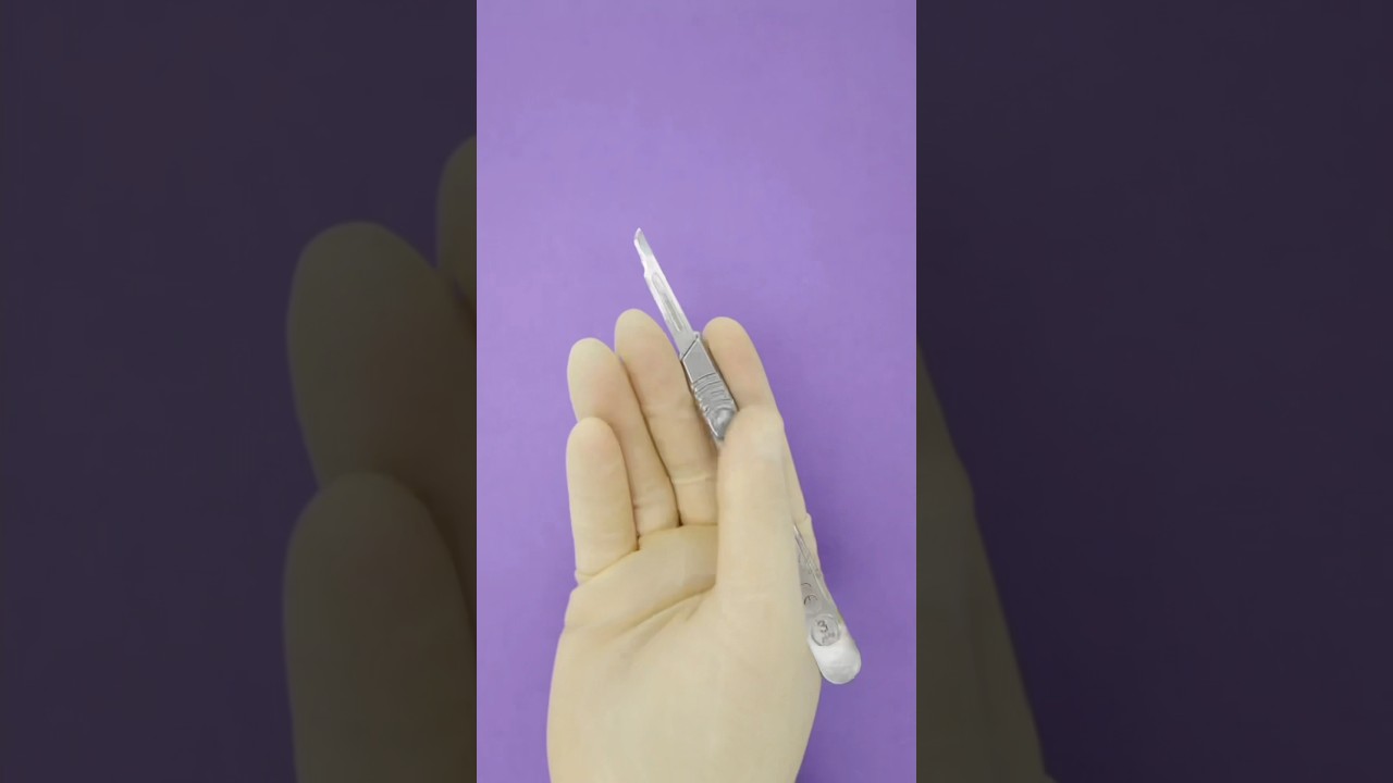 How to Hold a Surgical Scalpel #goodtoknow #surgery #vet #medicine #surgeon #surgeonlife