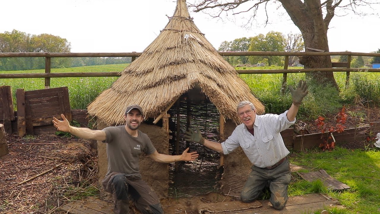 Building a Tiny House for a 1 Year Old: Clay Walls | MINI VILLAGE (PART 5)