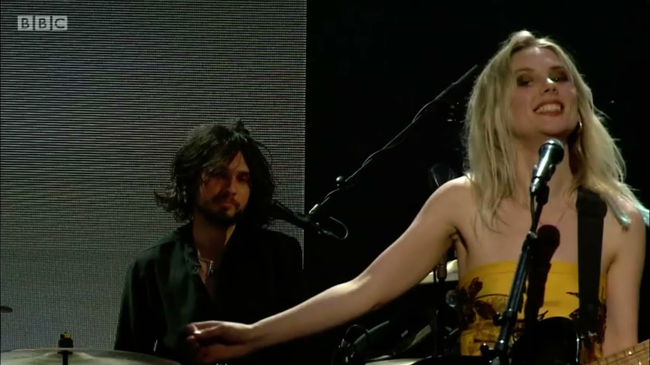Wolf Alice | Giant Peach live at BBC Radio 1’s Big Weekend 2021 (720p)