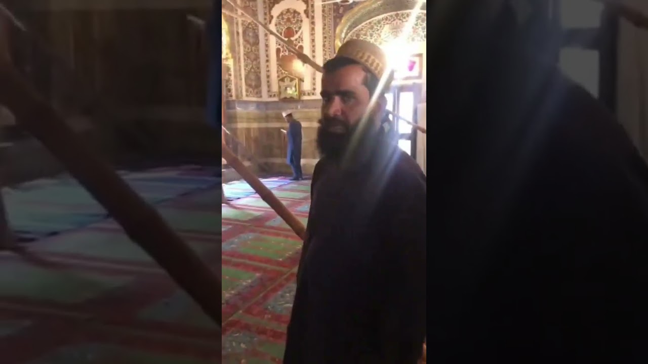Step into history: The 19th-century Abbasi Mosque 🕌✨ 