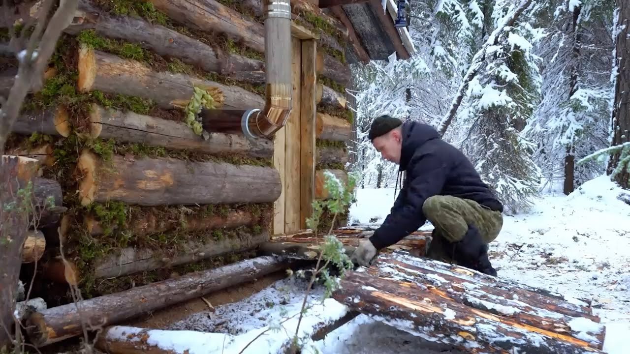 Time Lapse of Building a Cabin from Start to Finish in Winter - Bushcraft Life