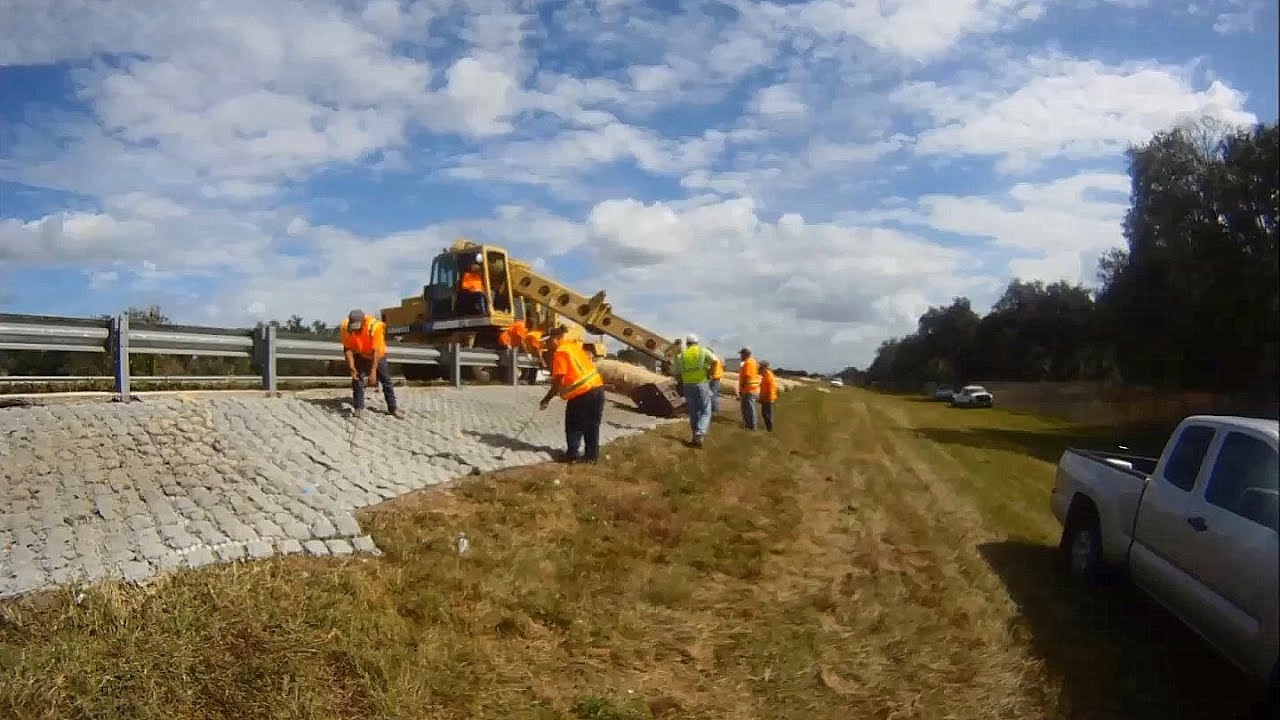 Road Shoulder Stabilization Using Flexamat Rolls with Curlex Underlayment - District 1 FDOT Project