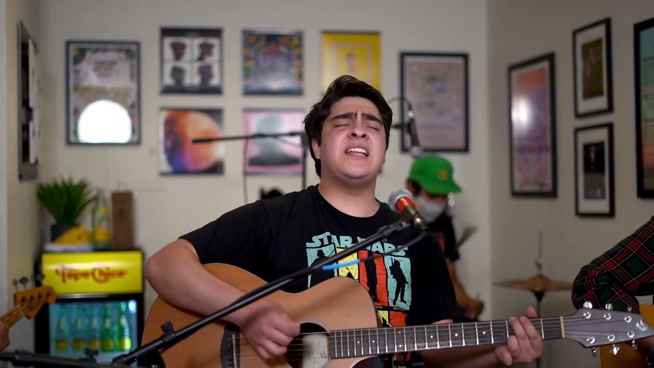 Archer Oh - Sophomore City (Live at Chad's Home)