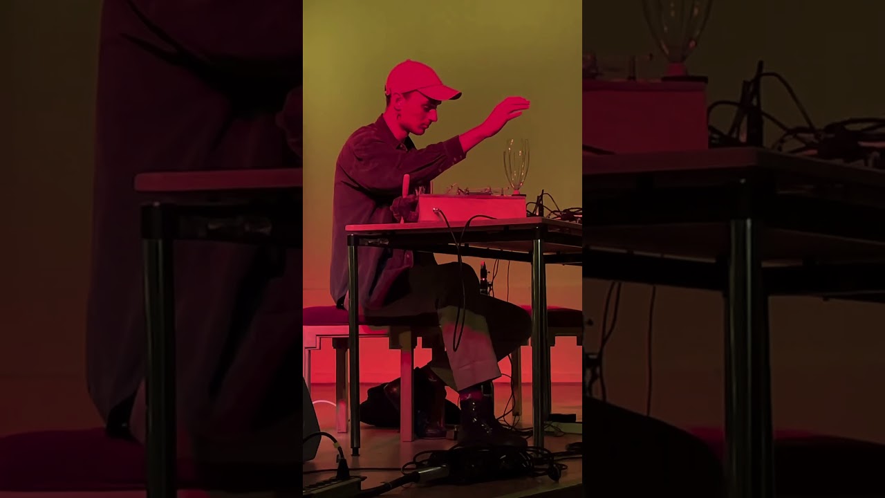 #experimental #techno #liveset #noisebox #dawless #improvisation
