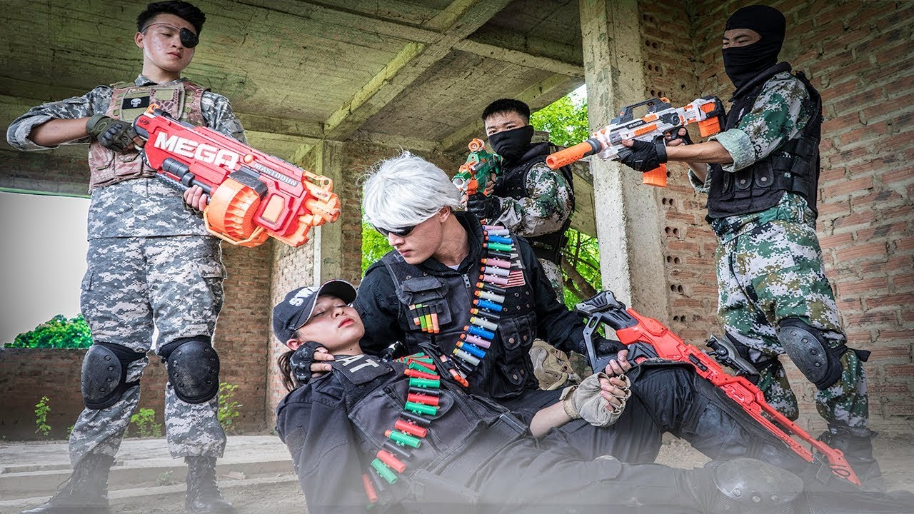 Banana TV : Missile Squadron Skill Nerf Guns Fight High-tech Crime NERF WAR Gold Couple