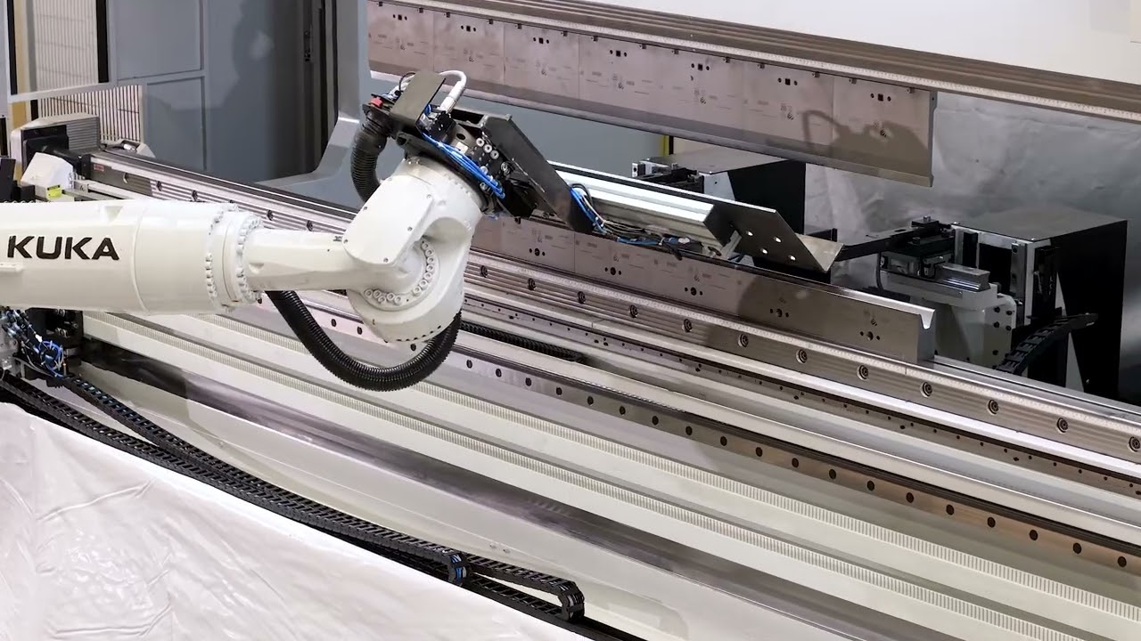 FULLY AUTOMATED BENDING PROCESS WITH ATC (AUTOMATIC TOOL CHANGER) AND ANGLE MEASUREMENT SENSOR