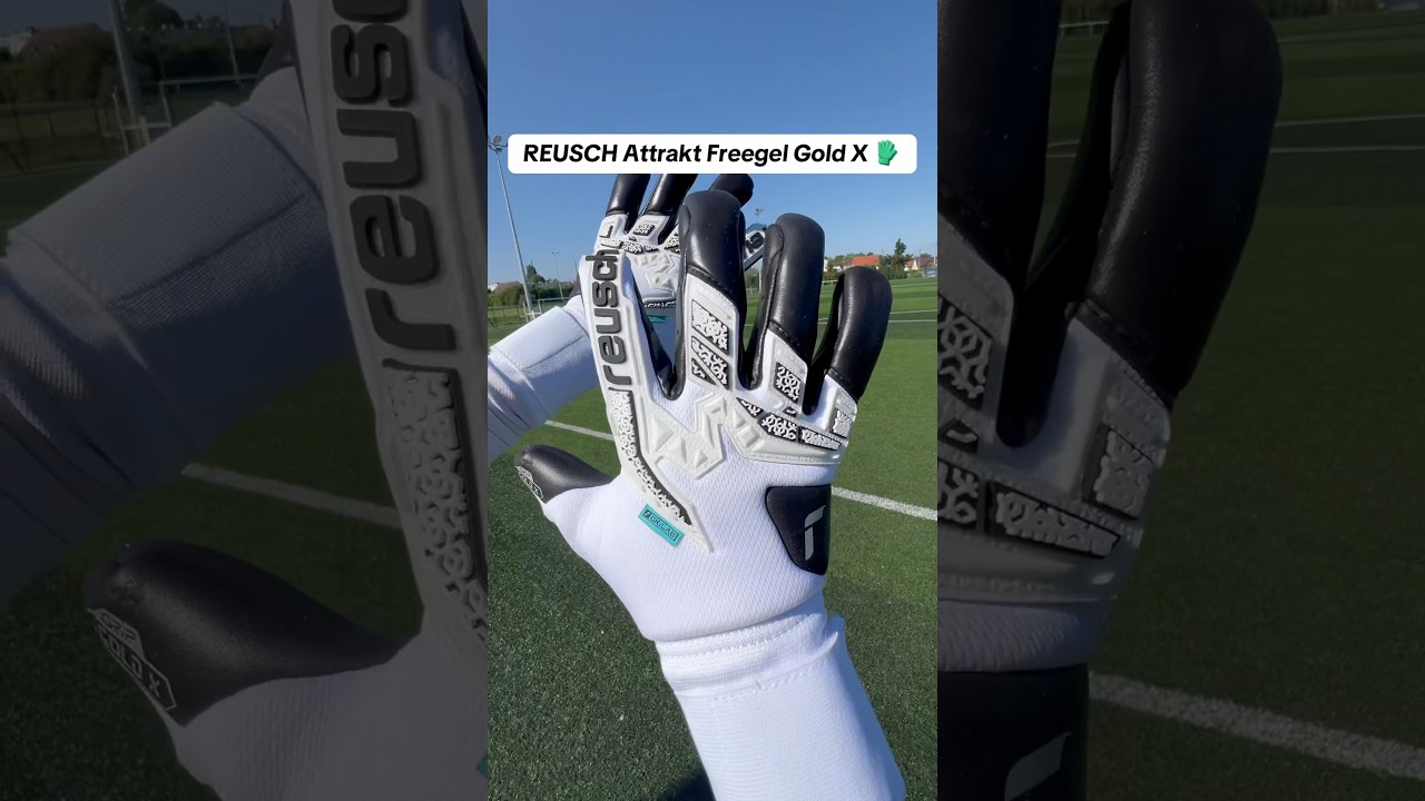 Unboxing REUSCH 🧤 #goalkeeper #gardiendebut #shorts
