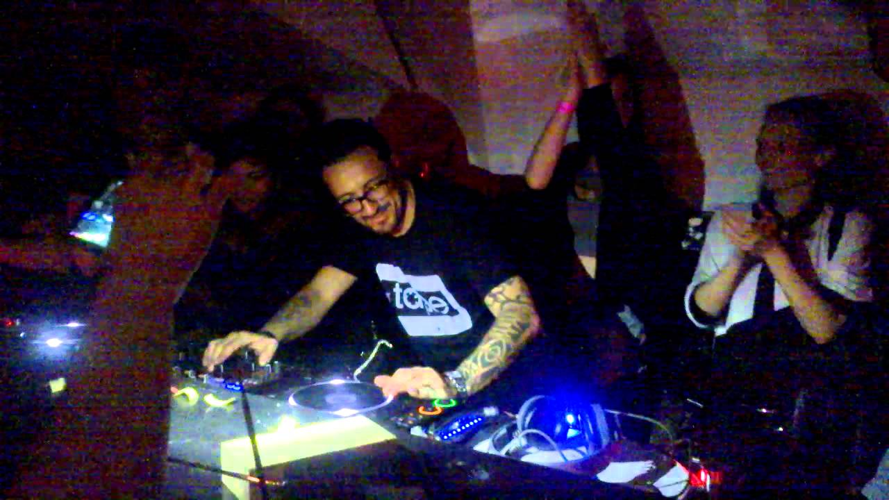 EMANUELE INGLESE (closing set)  @ TAPE (SAPONERIA) 01-02-2014