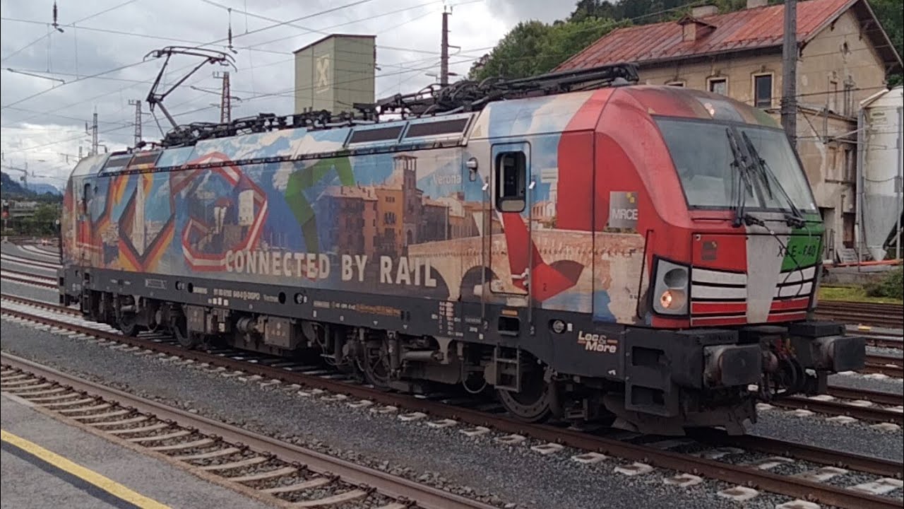 Bunter Bahnverkehr am Bahnhof Kufstein mit Privatbahnen und mehr....