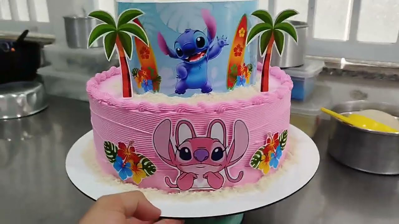 Bolo do tema Stitch