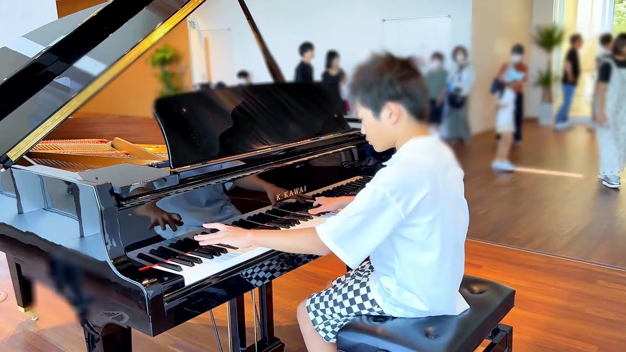 11-Year-Old Plays Beethoven's 