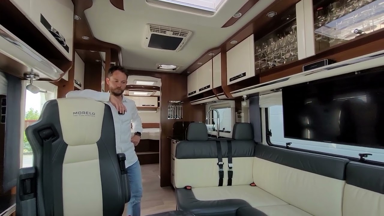 Ein schicker 2017er Morelo Palace for sale. | Bar-Version. | Viele Extras! | Wenig Kilometer!