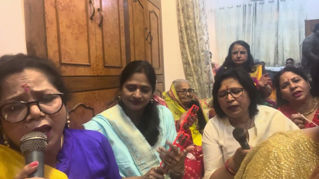 शिव ने श्रृंगार किया है ,बोले क्या बांकी 