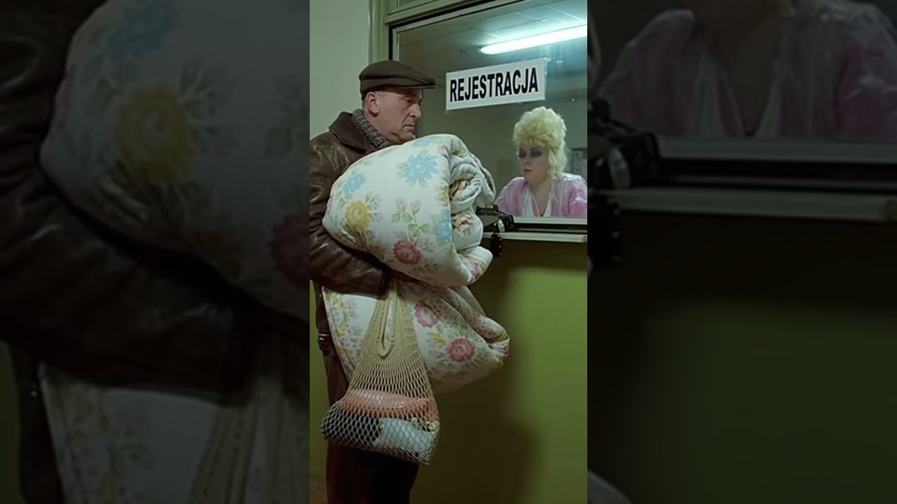 В регистратуре госбольницы &mdash; вопрос напоследок 😑🏥