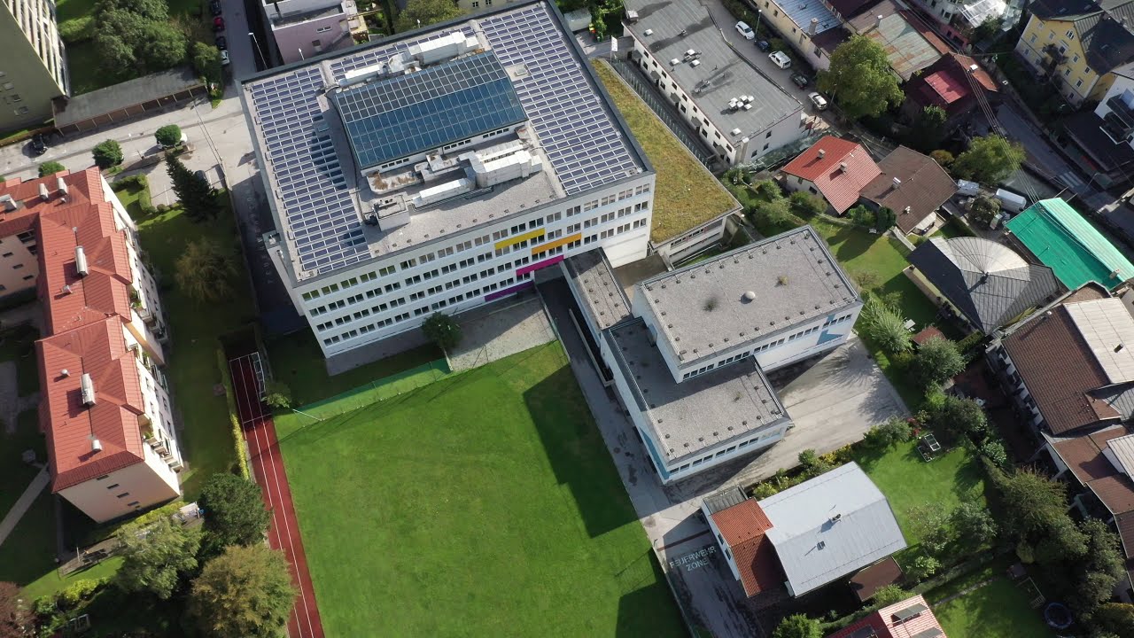 Mittelschule Jenbach von oben
