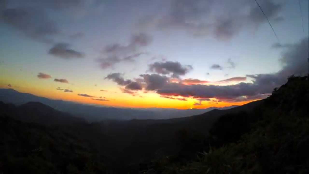 Producci&oacute;n: SunsetTime-Lapse at Villonaco Wind Farm. Loja, Ecuador.