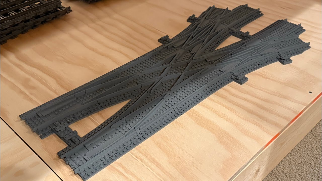 LEGO Trains - New Hybrid Double Crossover R104