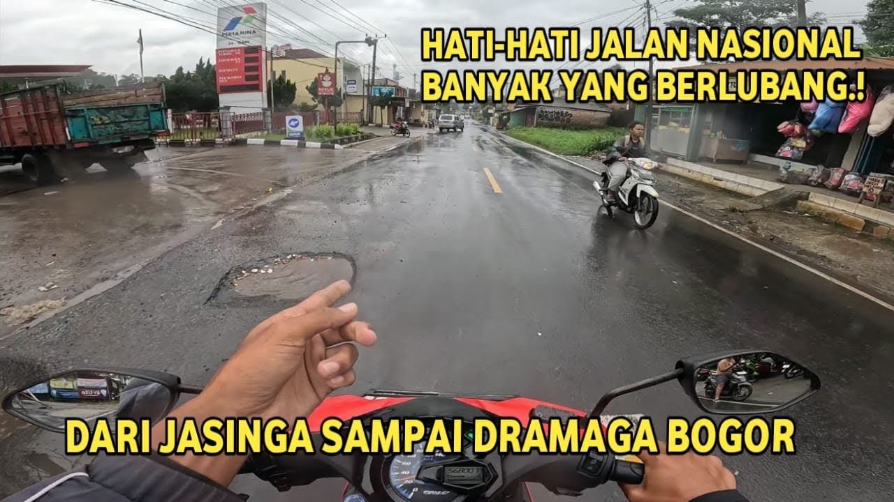 JALAN RAYA JASINGA MENUJU LEUWILIANG BOGOR HARAP HATI-HATI JALAN RUSAK BANYAK YANG BERLUBANG 