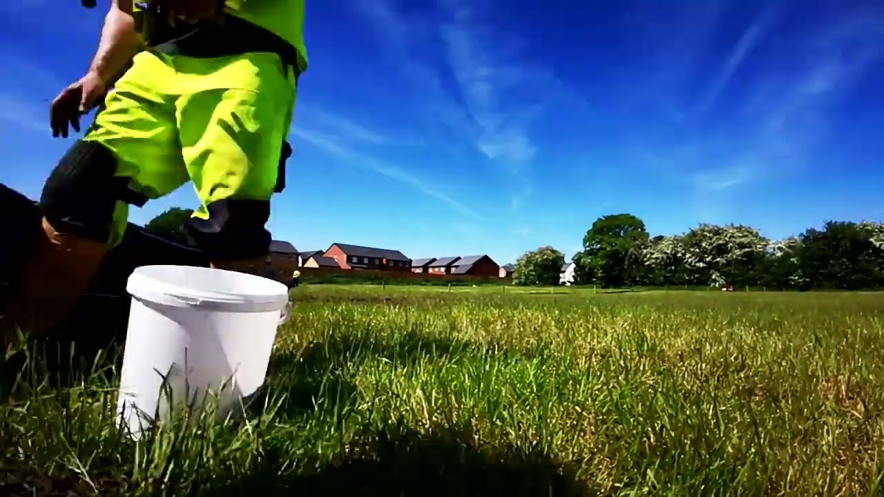 Newt Fencing Installation  Timelapse