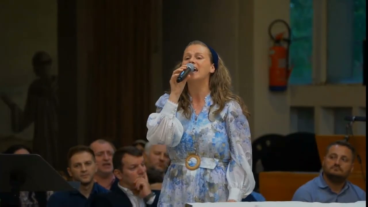 Emanuela Bîrte / Pe drumul către patria iubirii.