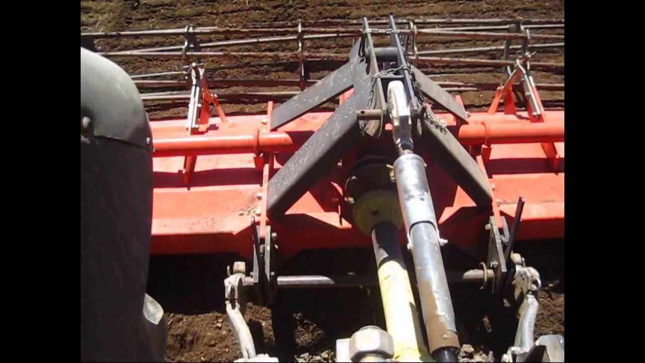 Siembra de patatas 2013. [HD]
