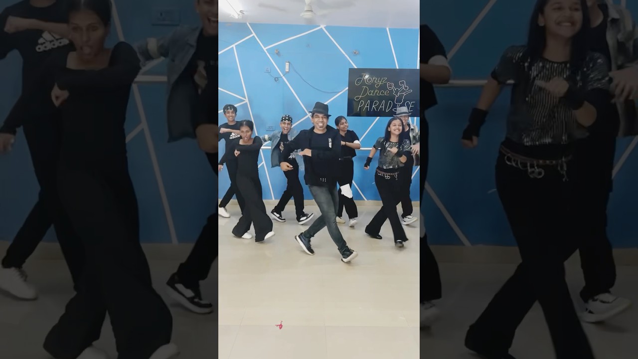 Our team is back in black #dancing #together 🕺🏻💃🏻🕺🏻💃🏻🤩💥😁