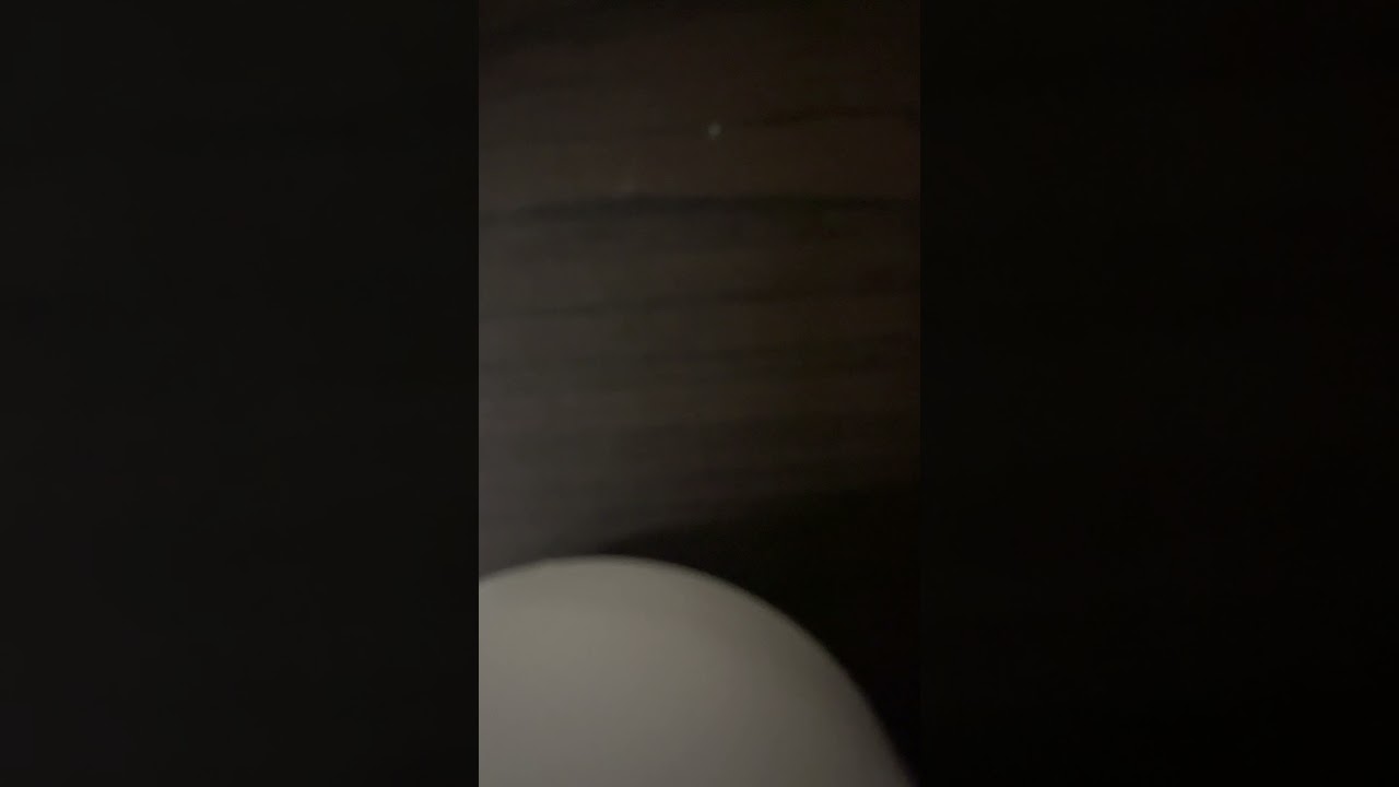 기절하기 전의 잠긴 목소리로 라디오 ASMR