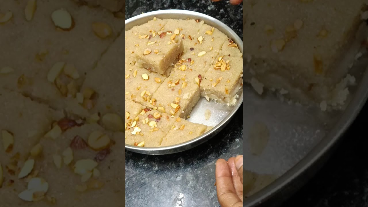 “मुँह में घुल जाने वाला सूजी का हलवा | Soft & Fluffy Sooji Halwa Recipe”