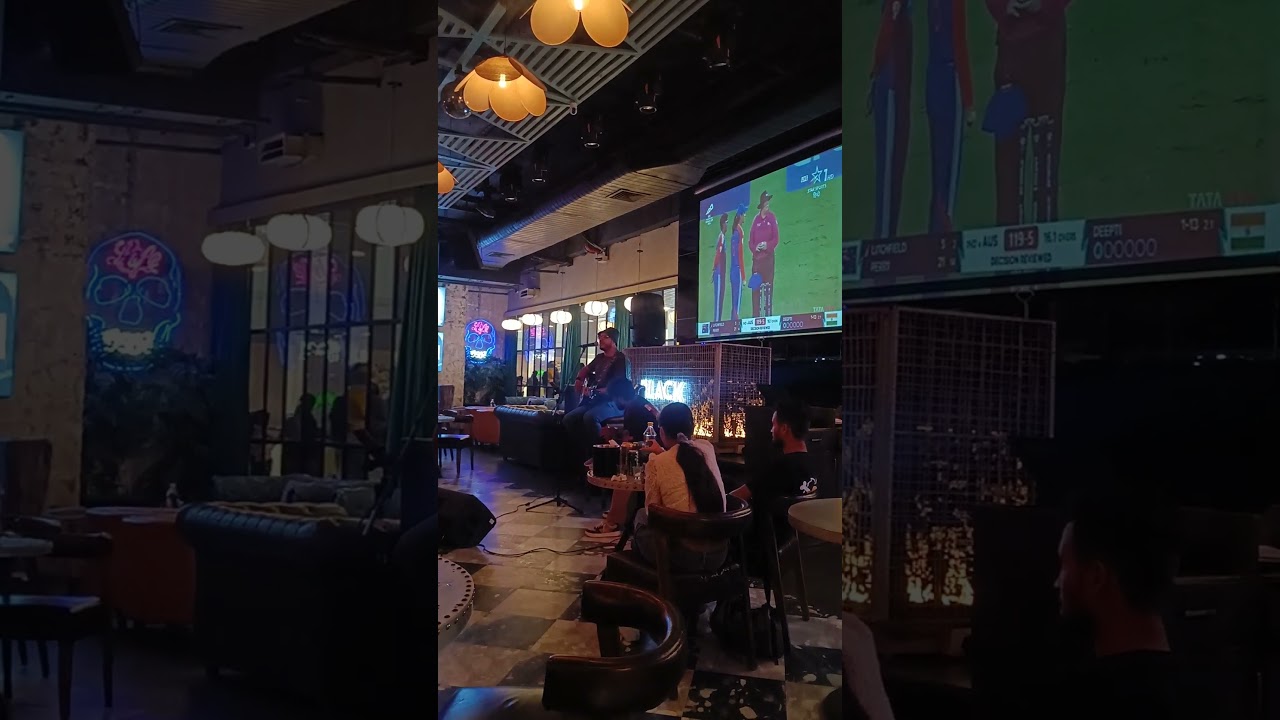 Black club and cafe | Gaur city mall | Noida #gaurcitymall #dinner #cafe #vibes #livemusic #shorts