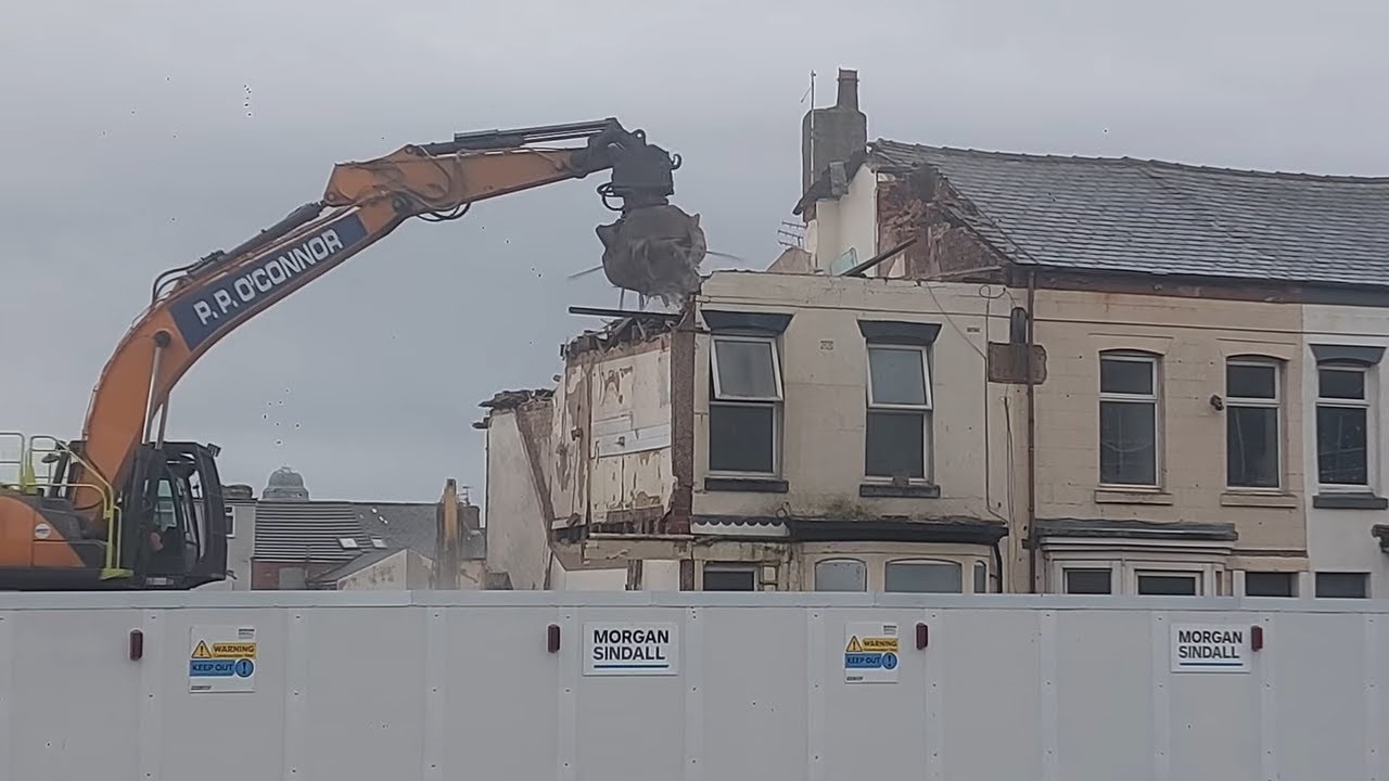 DEMOLITON GOING DOWN GEORGE STREET BLACKPOOL 12/01/2026 MULTIVERSITY  BY PP O'CONNOR