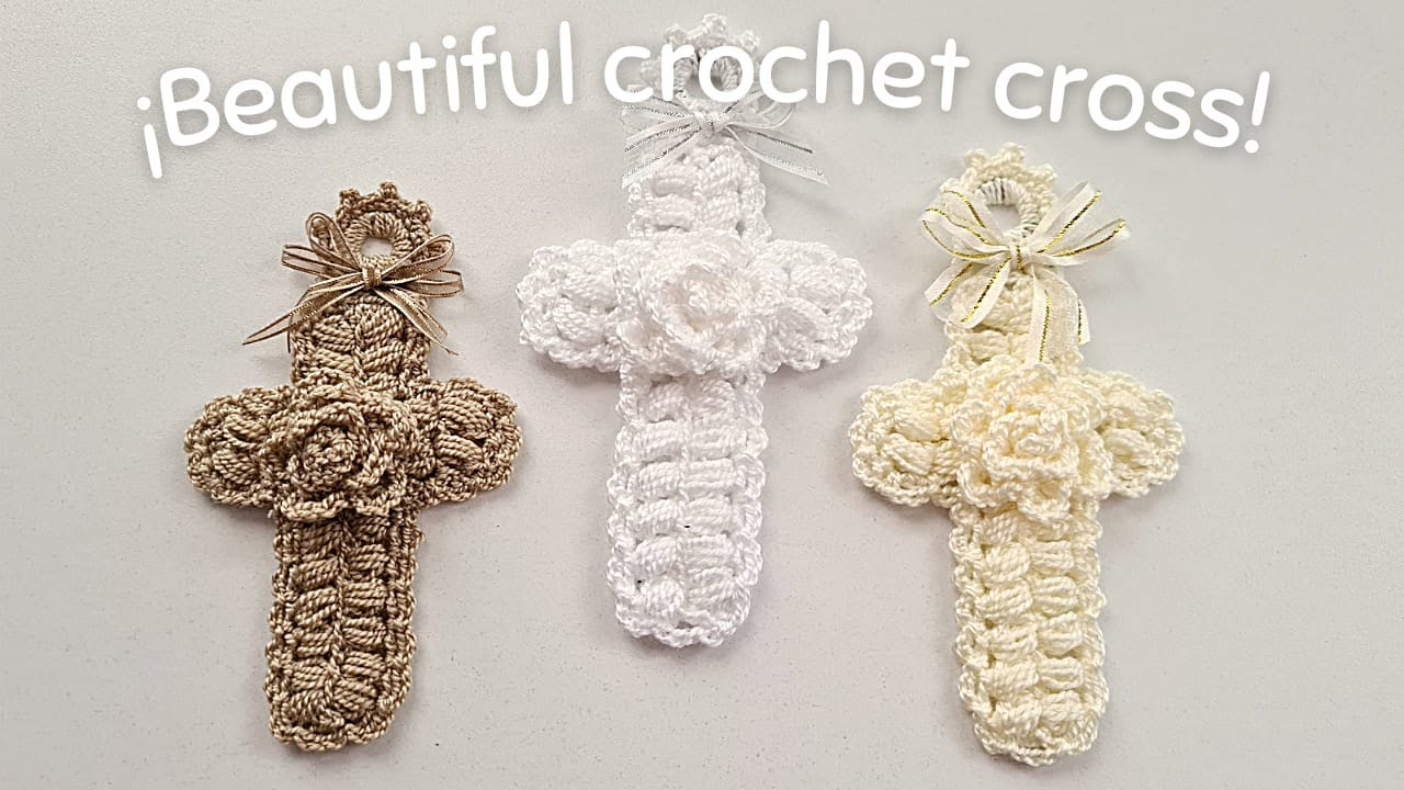 Cruz tejida en CROCHET ✨️ | Hermosos y elegantes recuerdos para ceremonias | Artículos religiosos 🙏🏻
