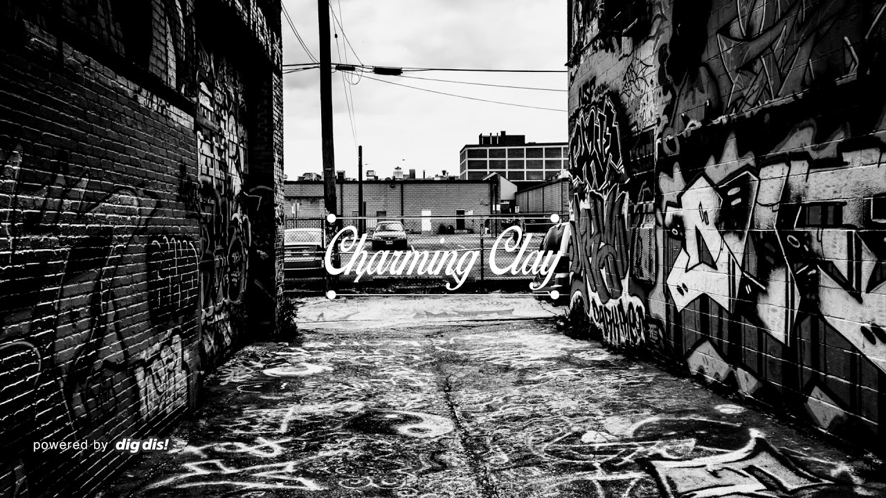 Oliver Schories - Ohm | Charming Clay