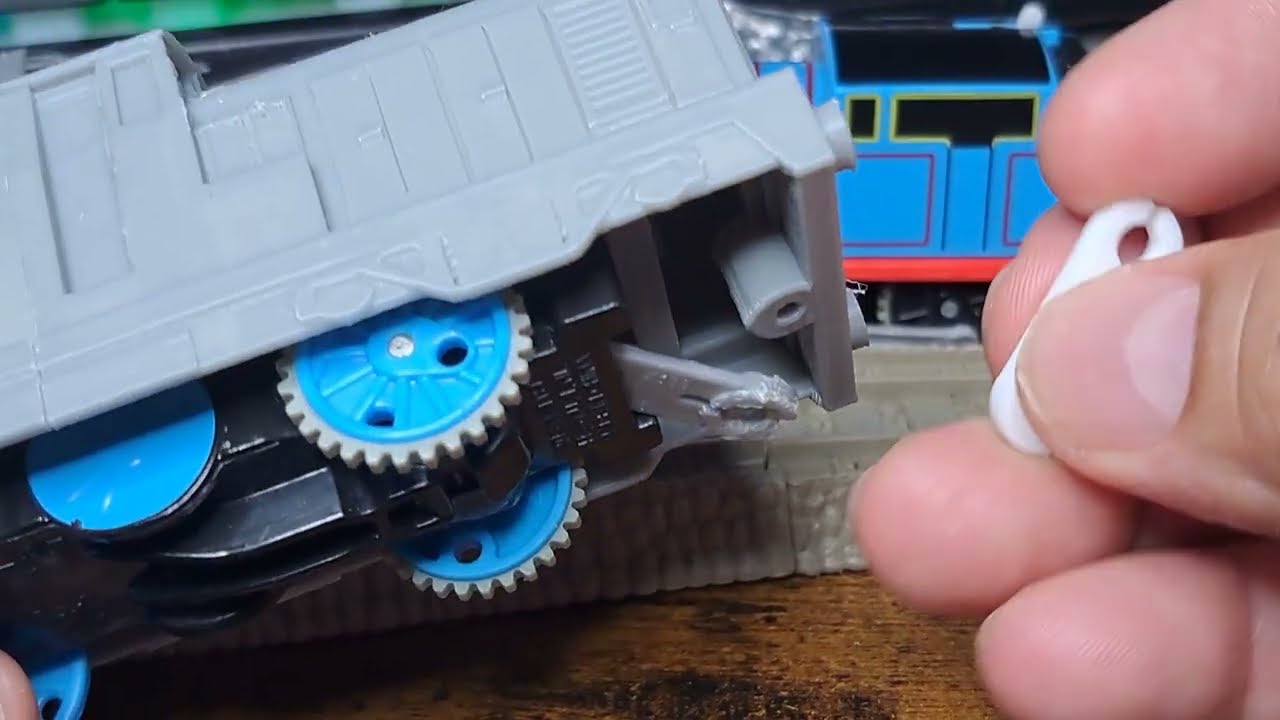 3D-печатная модель Дерека Томаса и его друзей из Trackmaster.