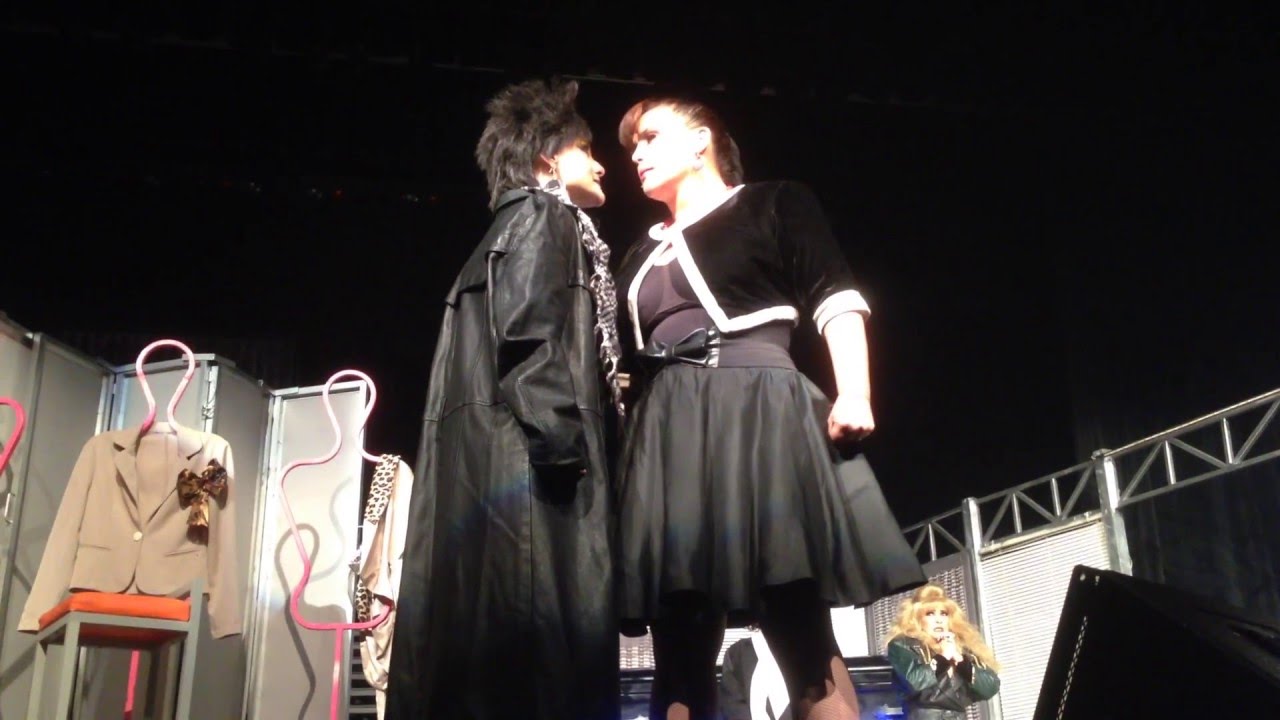 Amiga mia/Ese hombre no se toca - Mentiras El Musical, Cancun 21/5/15